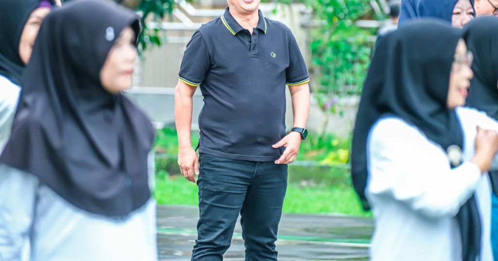 Ratusan Warga Ikuti Senam Bersama Rodanya Mas Bagia di Lapangan Kwarasan