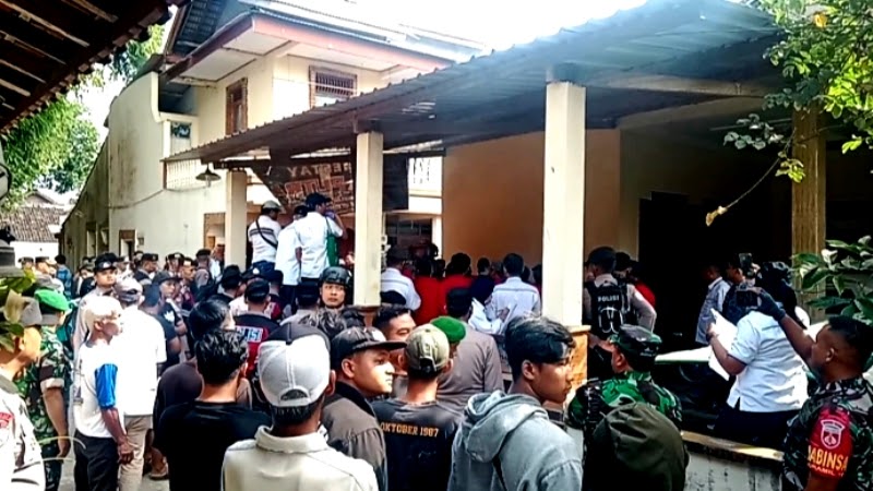 Nyaris Ricuh Eksekusi Rumah Homestay di Borobudur, Mendapat Perlawanan&nbsp;Tergugat