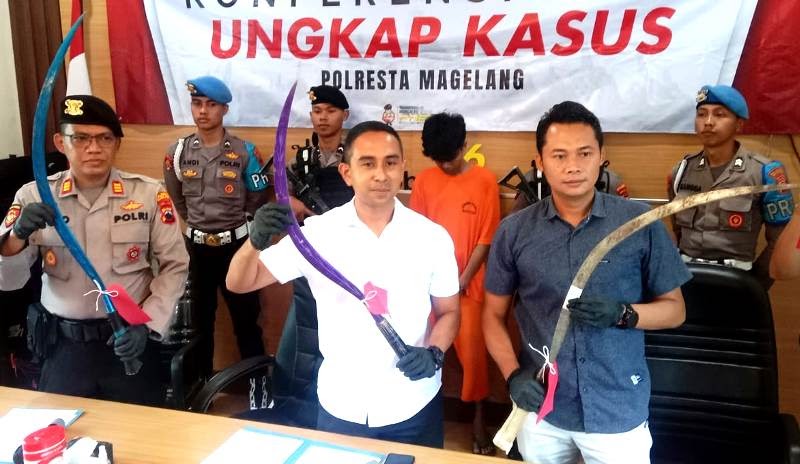 Miliki 3 Celurit Untuk Tawuran, Seorang Pelajar SMA di Magelang Jadi&nbsp;Tersangka