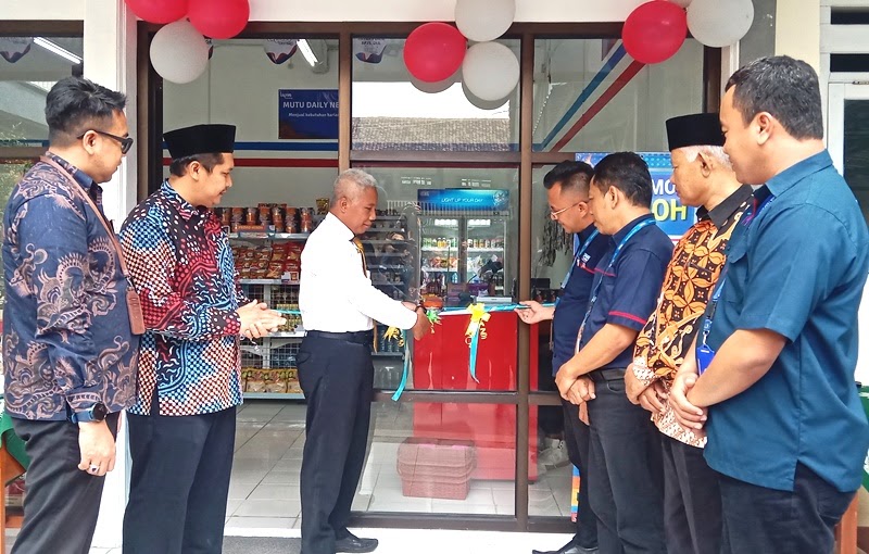 SMK Muhammadiyah I Muntilan Launching Warung “Mutu Daily Needs” Tumbuhkan Kemandirian&nbsp;Sekolah